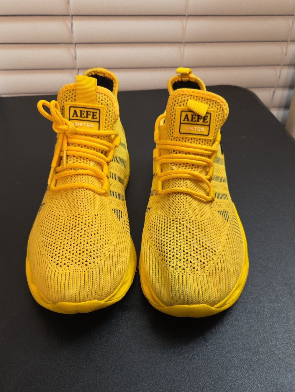 Source Unknown Bright Yellow Men's Athletic Sneakers